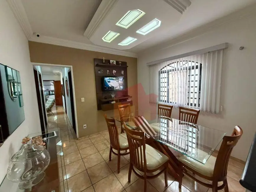 Foto 8 de Casa com 3 quartos à venda, 160m2 em Jardim Capuava, Nova Odessa - SP