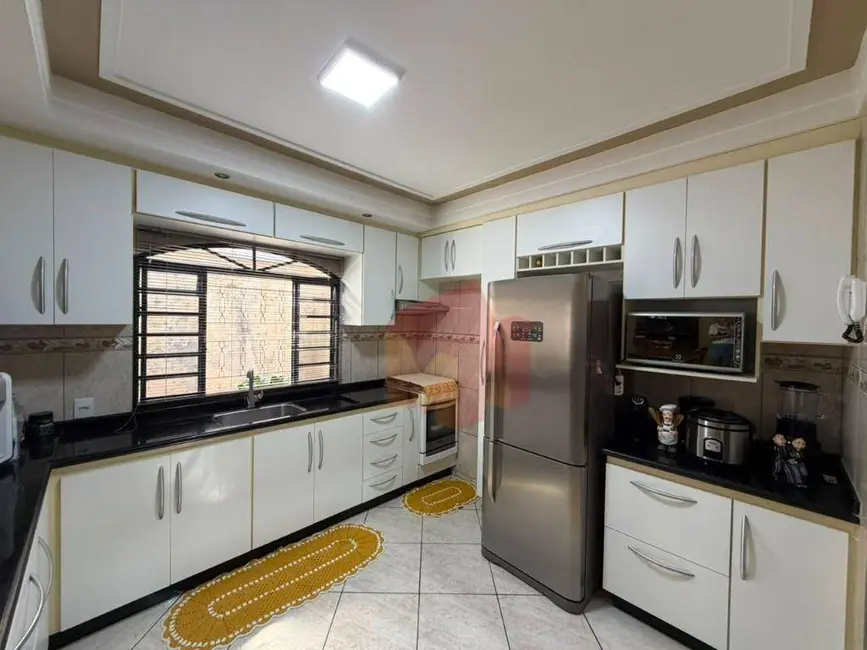 Foto 6 de Casa com 3 quartos à venda, 160m2 em Jardim Capuava, Nova Odessa - SP