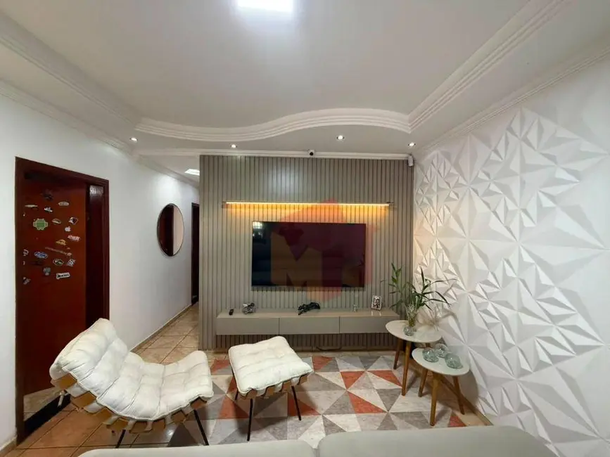 Foto 2 de Casa com 3 quartos à venda, 160m2 em Jardim Capuava, Nova Odessa - SP