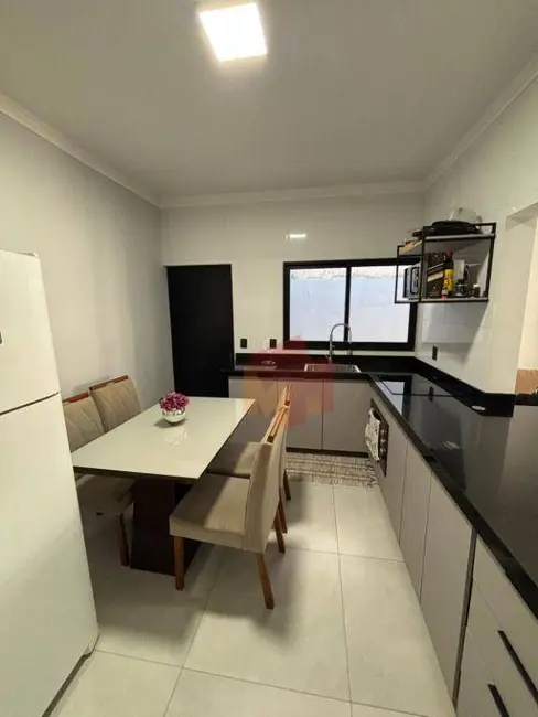 Foto 2 de Casa com 2 quartos à venda, 150m2 em Jardim Boer I, Americana - SP
