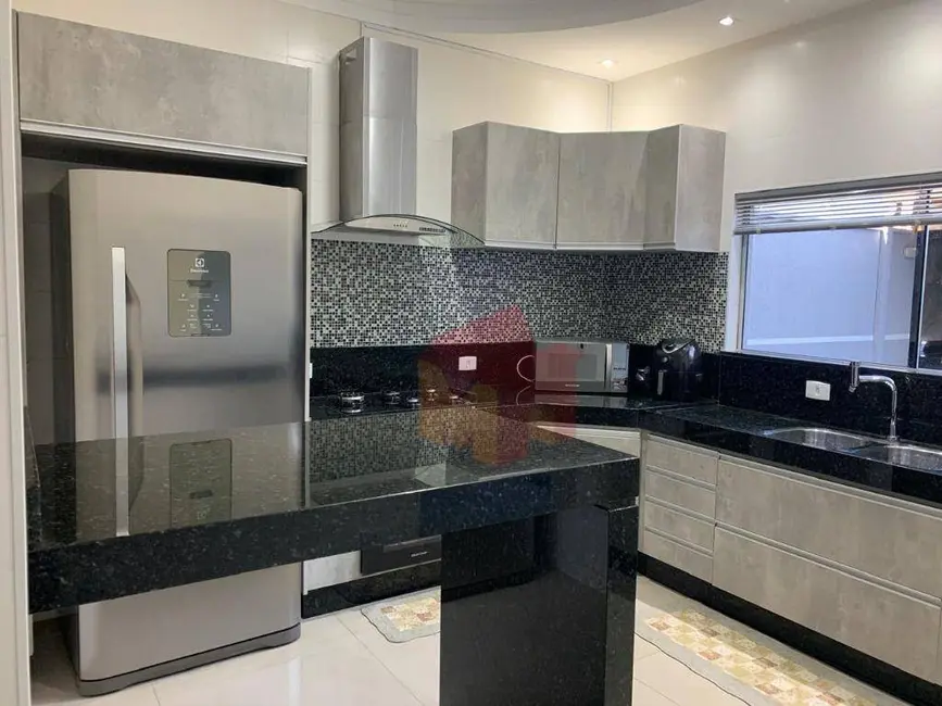 Foto 3 de Sobrado com 3 quartos à venda, 180m2 em Jardim Boer II, Americana - SP