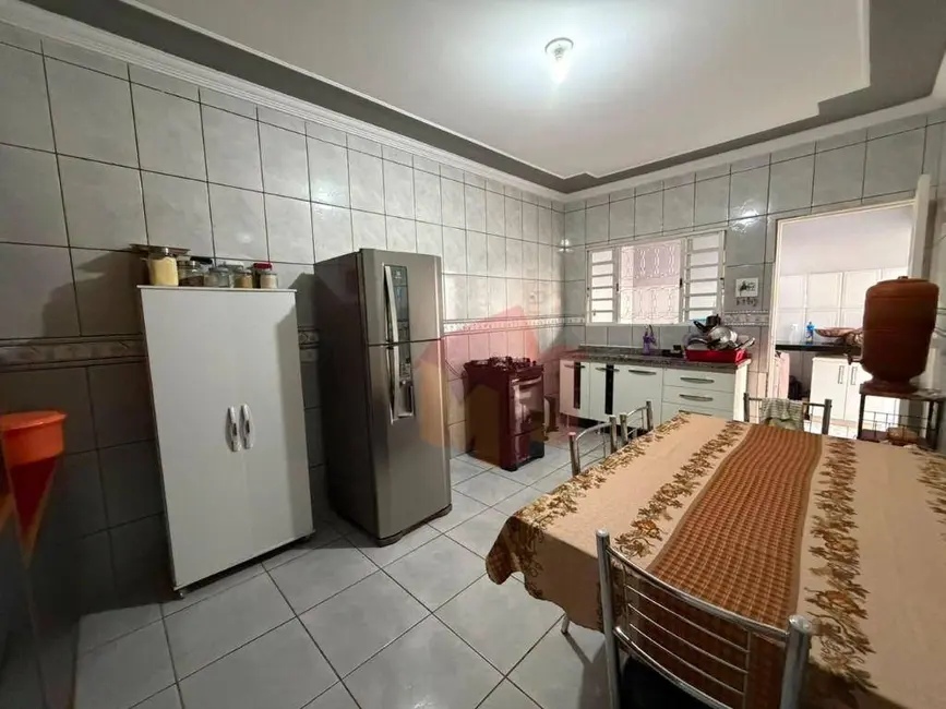 Foto 3 de Casa com 2 quartos à venda, 150m2 em Jardim da Mata, Americana - SP