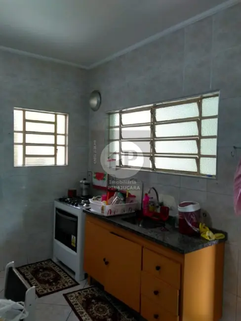 Foto 3 de Casa com 2 quartos à venda, 206m2 em Taboao Da Serra - SP