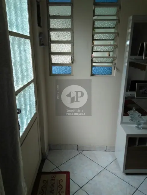 Foto 8 de Casa com 2 quartos à venda, 206m2 em Taboao Da Serra - SP