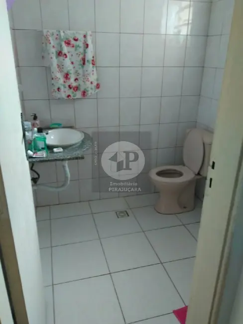 Foto 7 de Casa com 2 quartos à venda, 206m2 em Taboao Da Serra - SP