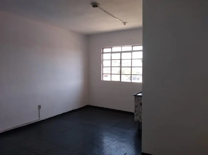 Foto 5 de Sala Comercial para alugar, 20m2 em Parque São Joaquim, Taboao Da Serra - SP