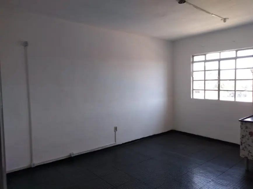 Foto 1 de Sala Comercial para alugar, 20m2 em Parque São Joaquim, Taboao Da Serra - SP