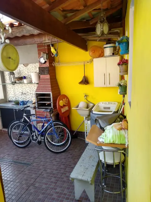 Foto 7 de Casa com 2 quartos à venda, 200m2 em Jardim Record, Taboao Da Serra - SP