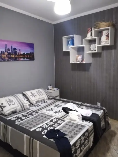 Foto 5 de Casa com 2 quartos à venda, 200m2 em Jardim Record, Taboao Da Serra - SP