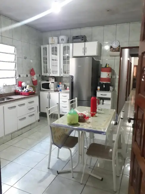 Foto 4 de Casa com 2 quartos à venda, 133m2 em Jardim Nayara, Embu Das Artes - SP