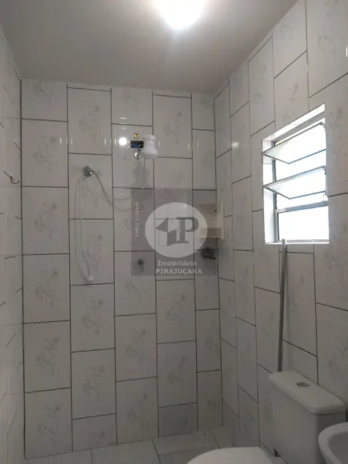 Foto 6 de Casa com 1 quarto para alugar, 60m2 em Jardim São Salvador, Taboao Da Serra - SP