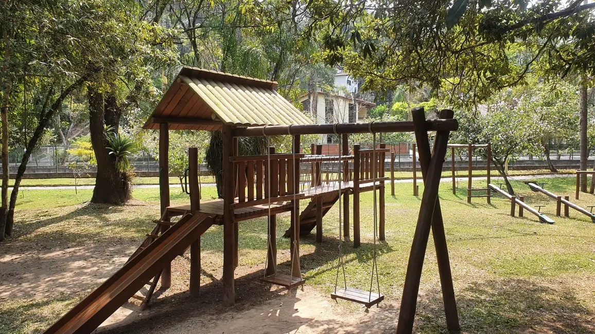 Foto 3 de Terreno / Lote à venda, 1570m2 em Condomínio Iolanda, Taboao Da Serra - SP