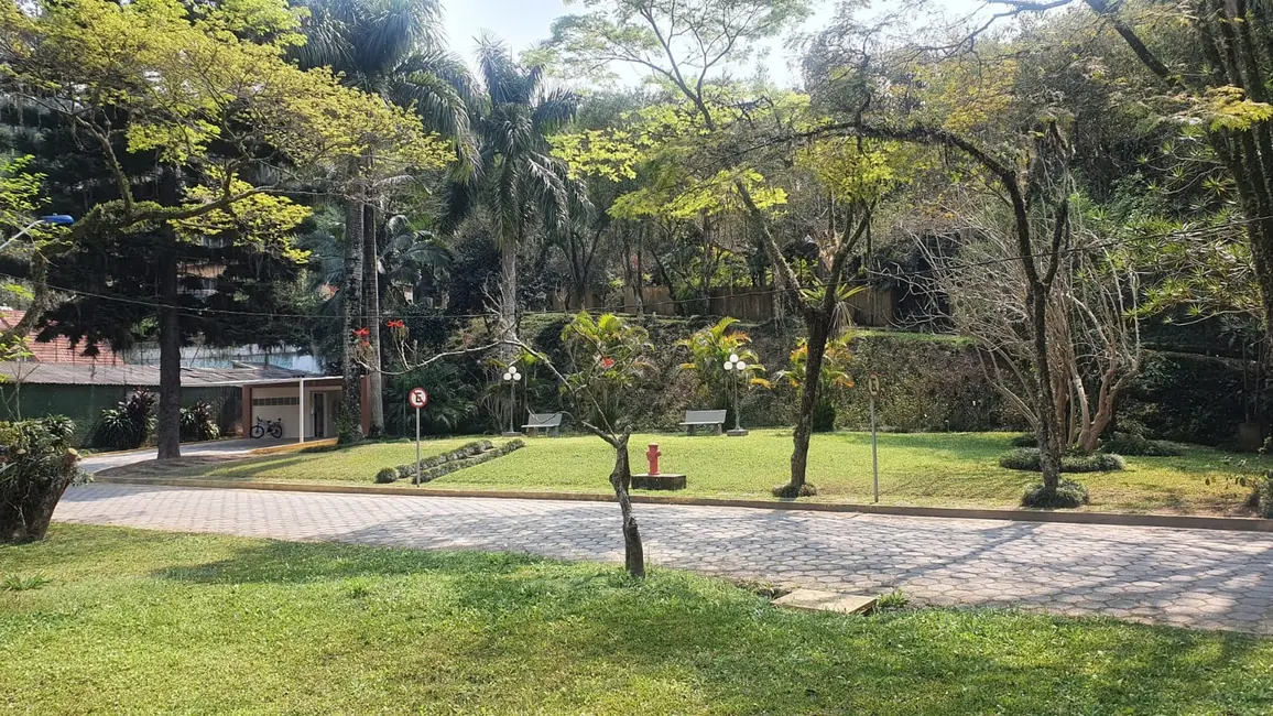 Foto 7 de Terreno / Lote à venda, 1570m2 em Condomínio Iolanda, Taboao Da Serra - SP