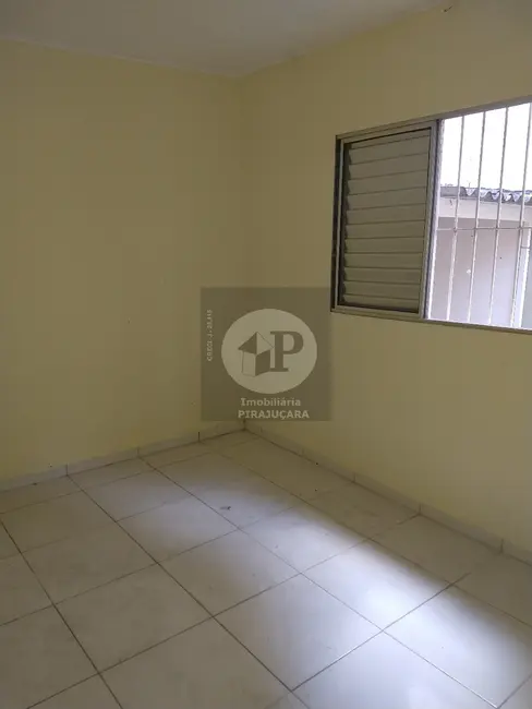 Foto 2 de Casa com 2 quartos à venda, 78m2 em Jardim Santa Cruz, Taboao Da Serra - SP