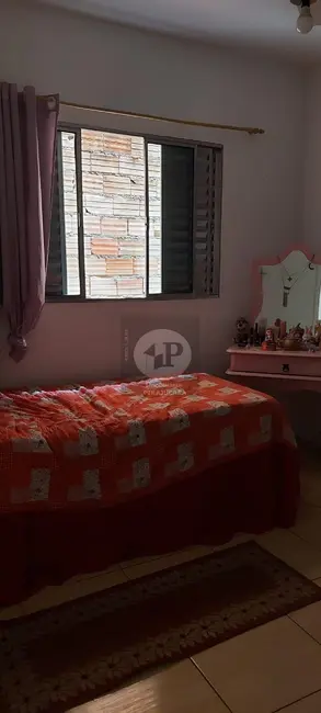 Foto 9 de Casa com 3 quartos à venda, 225m2 em Jardim Saint Moritz, Taboao Da Serra - SP