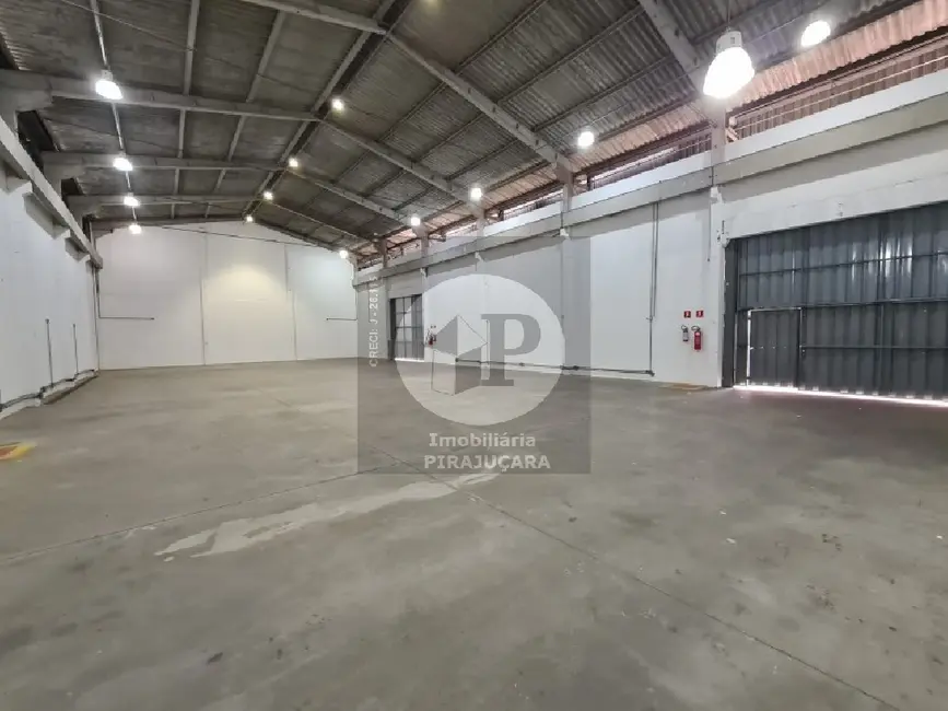 Foto 1 de Armazém / Galpão para alugar, 810m2 em Jardim Santa Bárbara, Embu Das Artes - SP