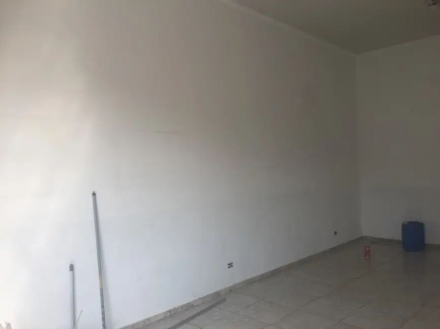 Foto 2 de Sala Comercial para alugar, 20m2 em Jardim São Judas Tadeu, Taboao Da Serra - SP
