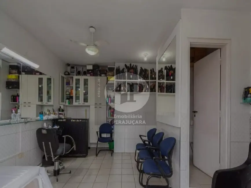 Foto 4 de Casa com 4 quartos à venda, 246m2 em Parque Industrial das Oliveiras, Taboao Da Serra - SP