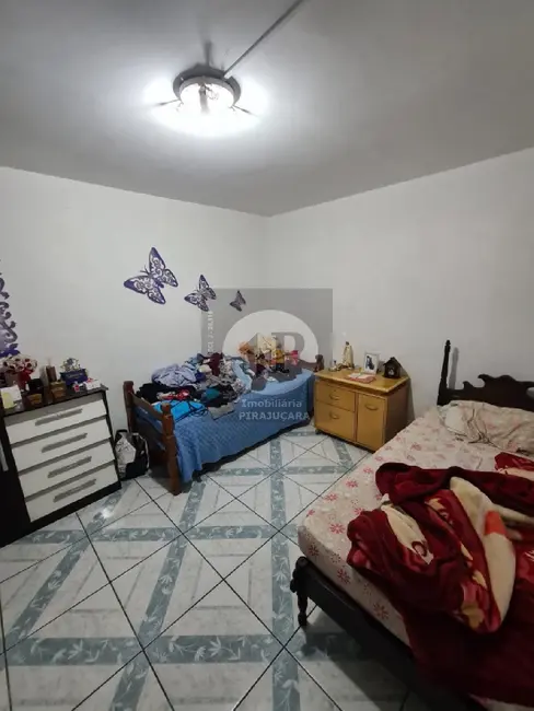 Foto 9 de Casa com 4 quartos à venda, 127m2 em Jardim Laila, Embu Das Artes - SP