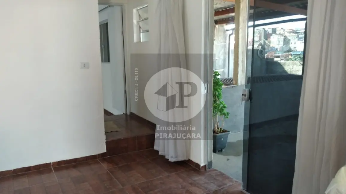 Casa com 1 quarto para alugar em Jardim Trianon, Taboao Da Serra - SP - imagem 5 Foto 5 de Casa com 1 quarto para alugar em Jardim Trianon, Taboao Da Serra - SP