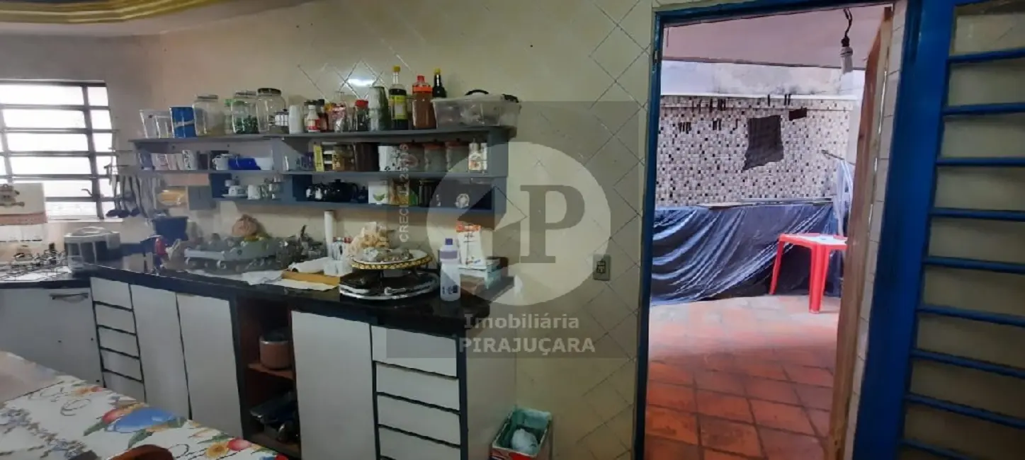Foto 9 de Casa com 4 quartos à venda, 259m2 em Parque Pinheiros, Taboao Da Serra - SP