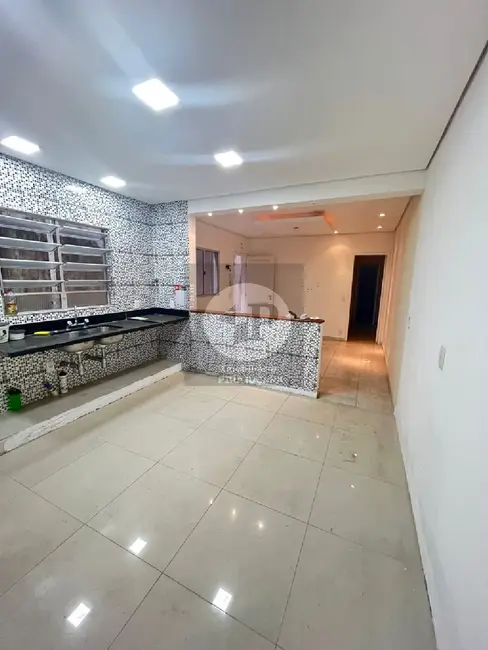 Foto 3 de Casa com 2 quartos à venda, 125m2 em Jardim Vitória, Embu Das Artes - SP