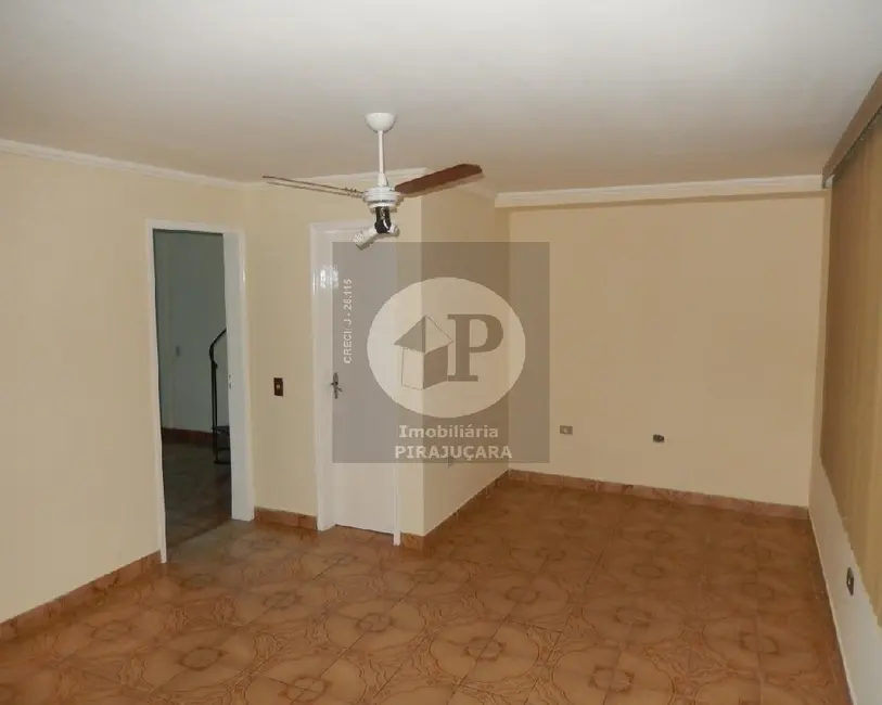 Foto 4 de Casa com 3 quartos à venda, 200m2 em Jardim Roberto, Taboao Da Serra - SP