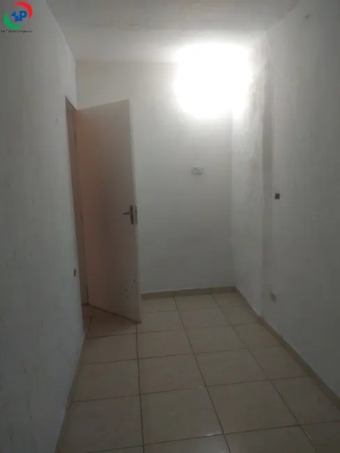 Foto 5 de Casa com 2 quartos para alugar, 30m2 em Parque Luíza, Embu Das Artes - SP