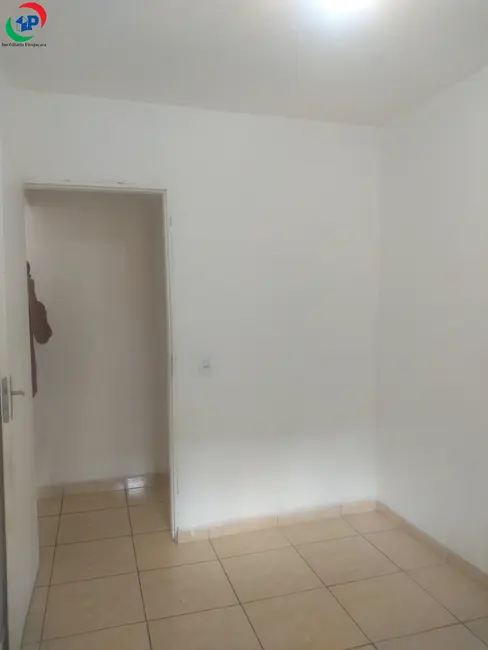 Foto 9 de Casa com 2 quartos para alugar, 30m2 em Parque Luíza, Embu Das Artes - SP