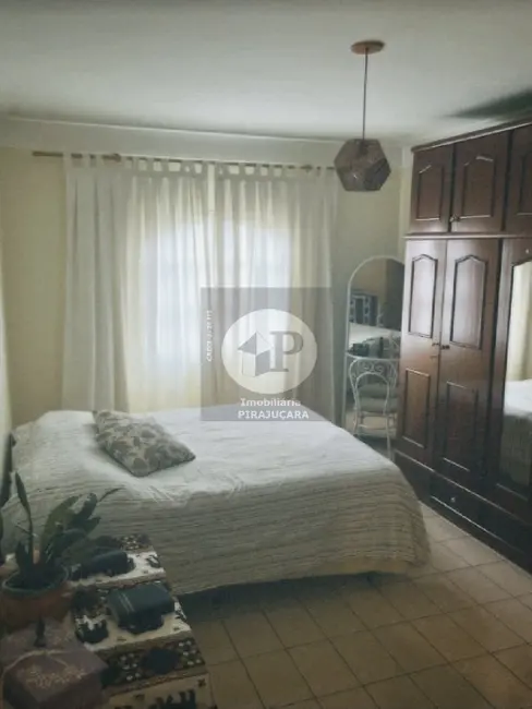 Foto 4 de Casa com 3 quartos à venda, 202m2 em Jardim Fabiana, Embu Das Artes - SP