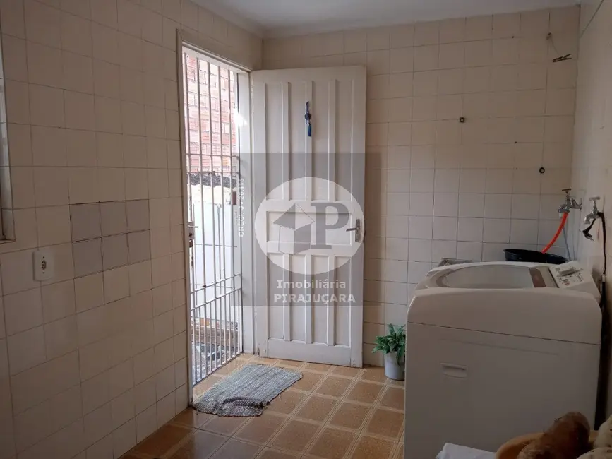 Foto 4 de Casa com 2 quartos à venda, 156m2 em Jardim São Salvador, Taboao Da Serra - SP