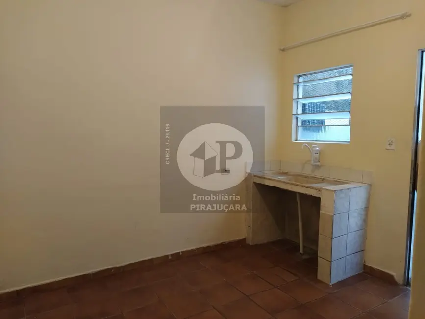 Foto 1 de Casa com 1 quarto para alugar, 30m2 em Jardim Saporito, Taboao Da Serra - SP