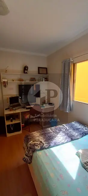 Casa com 3 quartos à venda em Jardim Record, Taboao Da Serra - SP - imagem 8 Foto 8 de Casa com 3 quartos à venda em Jardim Record, Taboao Da Serra - SP