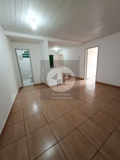 Foto 5 de Casa com 2 quartos para alugar, 35m2 em Parque Industrial Daci, Taboao Da Serra - SP
