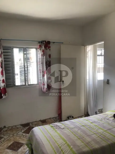 Foto 2 de Casa com 5 quartos à venda, 70m2 em Jardim Record, Taboao Da Serra - SP