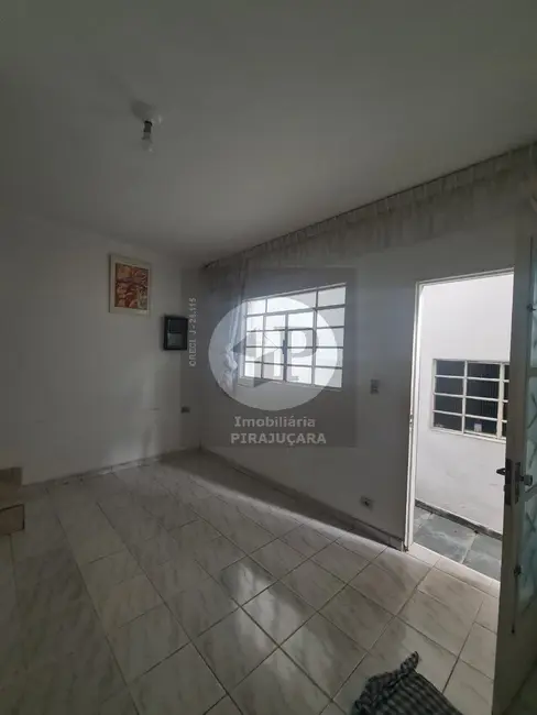 Foto 2 de Casa com 3 quartos à venda, 150m2 em Jardim São Salvador, Taboao Da Serra - SP