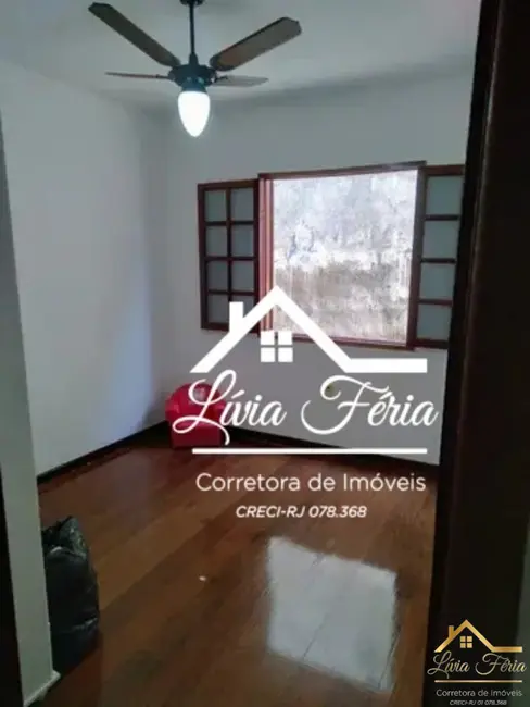 Foto 2 de Casa com 4 quartos à venda, 147m2 em Parque Turf Club, Campos Dos Goytacazes - RJ