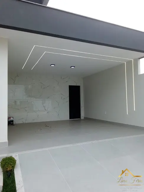 Foto 3 de Casa de Condomínio com 3 quartos à venda, 107m2 em Parque São Benedito, Campos Dos Goytacazes - RJ