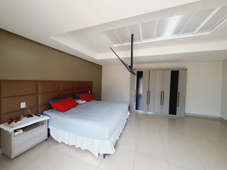 Foto 2 de Casa com 3 quartos à venda, 1500m2 em Taguatinga Sul (Taguatinga), Brasilia - DF