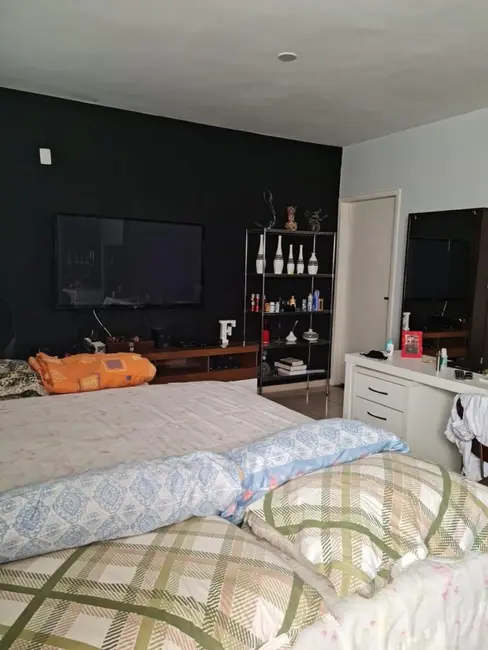 Casa com 5 quartos à venda, 1650m2 em Setor Habitacional Arniqueira (Águas Claras), Brasilia - DF - imagem 8 Foto 8 de Casa com 5 quartos à venda, 1650m2 em Setor Habitacional Arniqueira (Águas Claras), Brasilia - DF