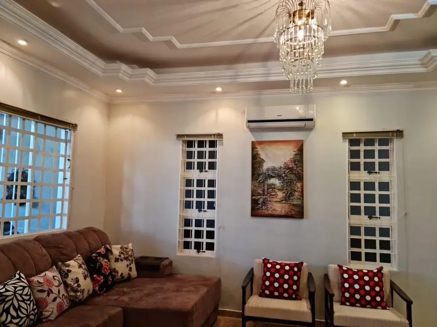 Casa com 5 quartos à venda, 1650m2 em Setor Habitacional Arniqueira (Águas Claras), Brasilia - DF - imagem 5 Foto 5 de Casa com 5 quartos à venda, 1650m2 em Setor Habitacional Arniqueira (Águas Claras), Brasilia - DF