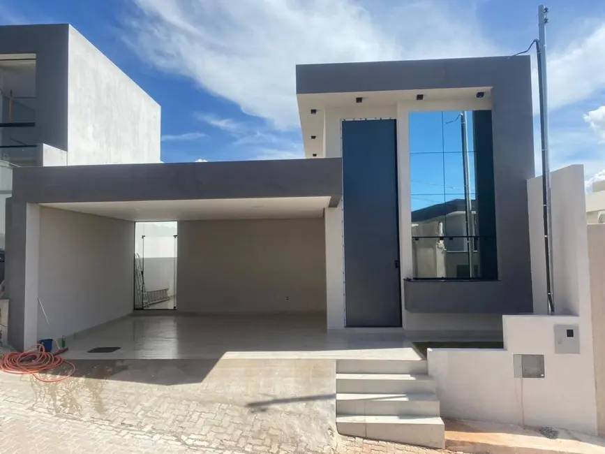 Foto 1 de Casa com 3 quartos à venda, 183m2 em Setor Habitacional Vicente Pires, Brasilia - DF