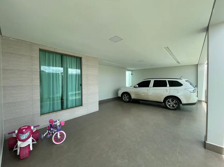 Casa com 4 quartos à venda, 250m2 em Brasilia - DF - imagem 4 Foto 4 de Casa com 4 quartos à venda, 250m2 em Brasilia - DF