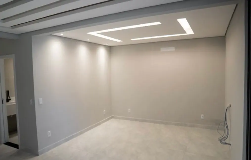 Casa com 3 quartos à venda, 215m2 em Setor Habitacional Vicente Pires, Brasilia - DF - imagem 6 Foto 6 de Casa com 3 quartos à venda, 215m2 em Setor Habitacional Vicente Pires, Brasilia - DF