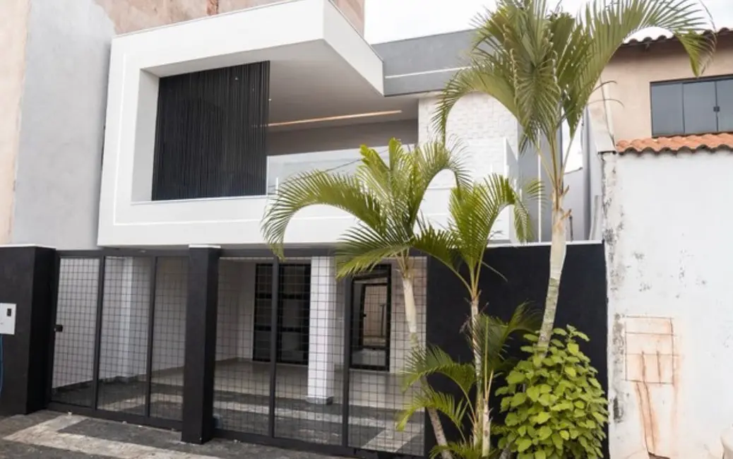 Foto 2 de Casa com 3 quartos à venda, 215m2 em Setor Habitacional Vicente Pires, Brasilia - DF