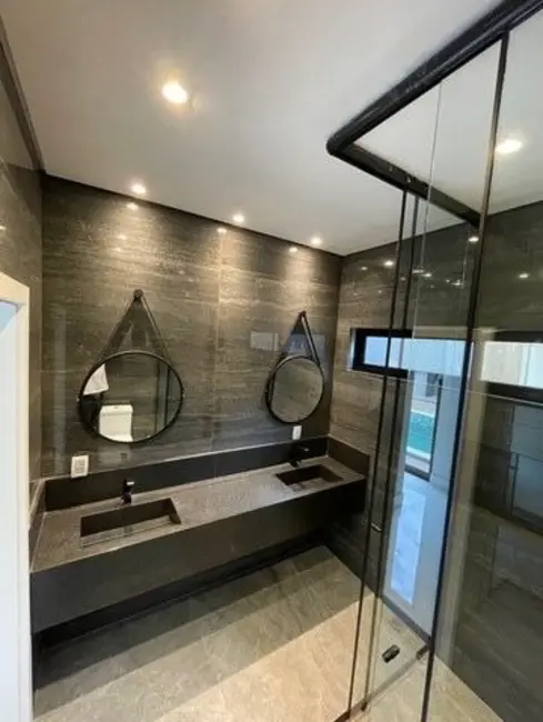 Casa com 3 quartos à venda, 400m2 em Setor Habitacional Samambaia (Vicente Pires), Brasilia - DF - imagem 6 Foto 6 de Casa com 3 quartos à venda, 400m2 em Setor Habitacional Samambaia (Vicente Pires), Brasilia - DF