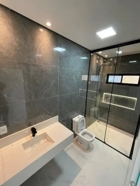 Casa com 3 quartos à venda, 400m2 em Setor Habitacional Samambaia (Vicente Pires), Brasilia - DF - imagem 7 Foto 7 de Casa com 3 quartos à venda, 400m2 em Setor Habitacional Samambaia (Vicente Pires), Brasilia - DF