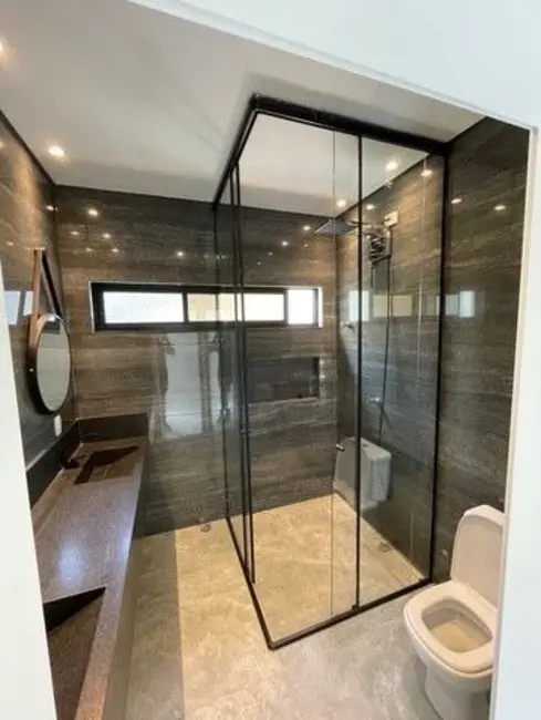 Casa com 3 quartos à venda, 400m2 em Setor Habitacional Samambaia (Vicente Pires), Brasilia - DF - imagem 4 Foto 4 de Casa com 3 quartos à venda, 400m2 em Setor Habitacional Samambaia (Vicente Pires), Brasilia - DF