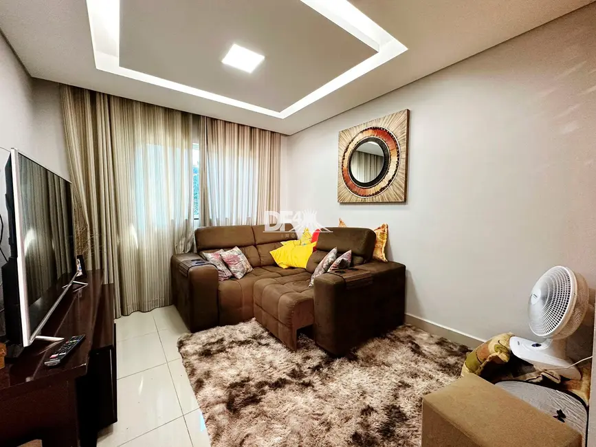 Foto 2 de Casa com 4 quartos à venda, 411m2 em Setor Habitacional Arniqueira (Águas Claras), Brasilia - DF