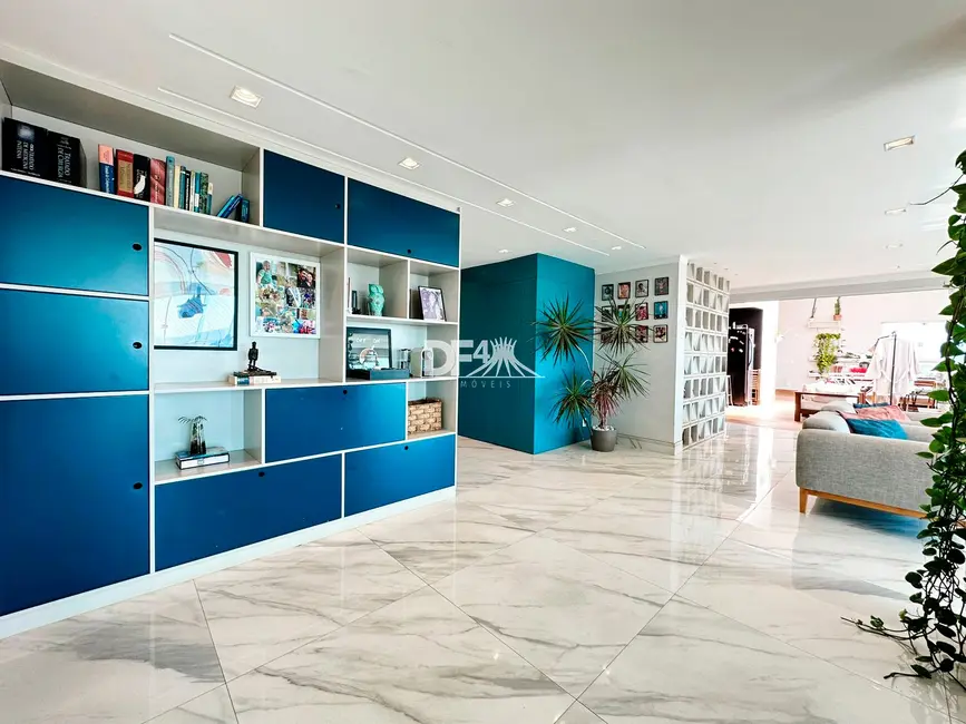 Foto 3 de Apartamento com 3 quartos à venda, 220m2 em Guará II, Brasilia - DF